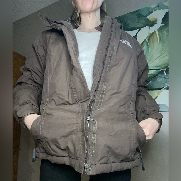 The North Face 550 winter coat - Picture 6 of 7